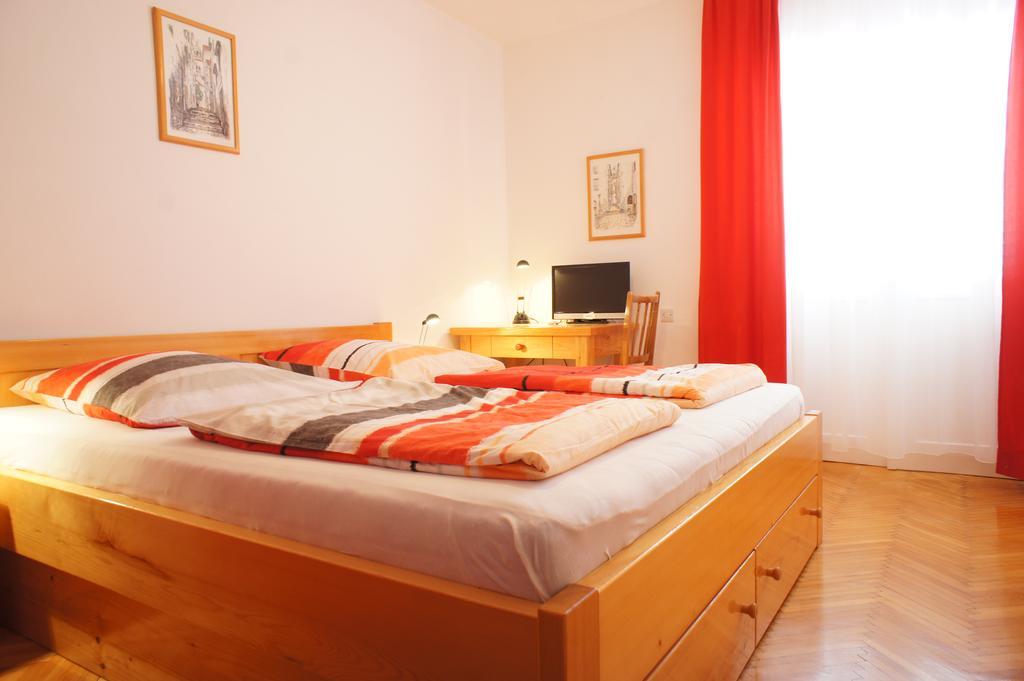 Apartments Segedin Zrnovo Εξωτερικό φωτογραφία