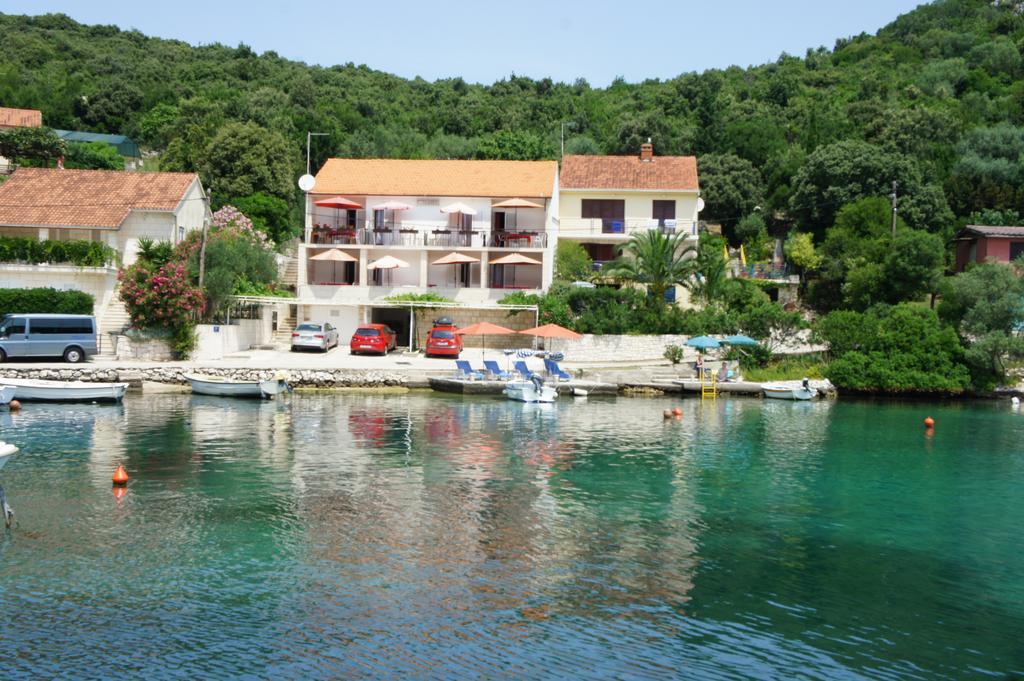 Apartments Segedin Zrnovo Εξωτερικό φωτογραφία